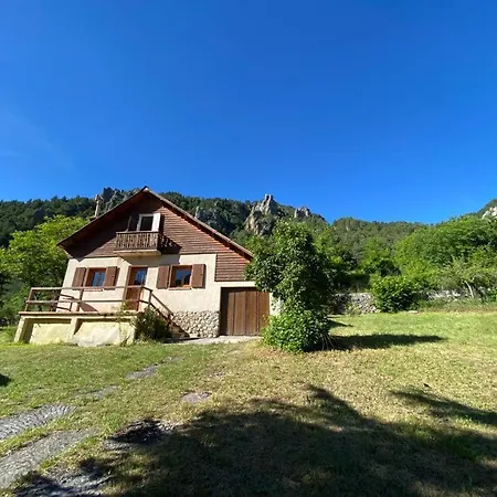 Chalet Proche Valberg Apartment *